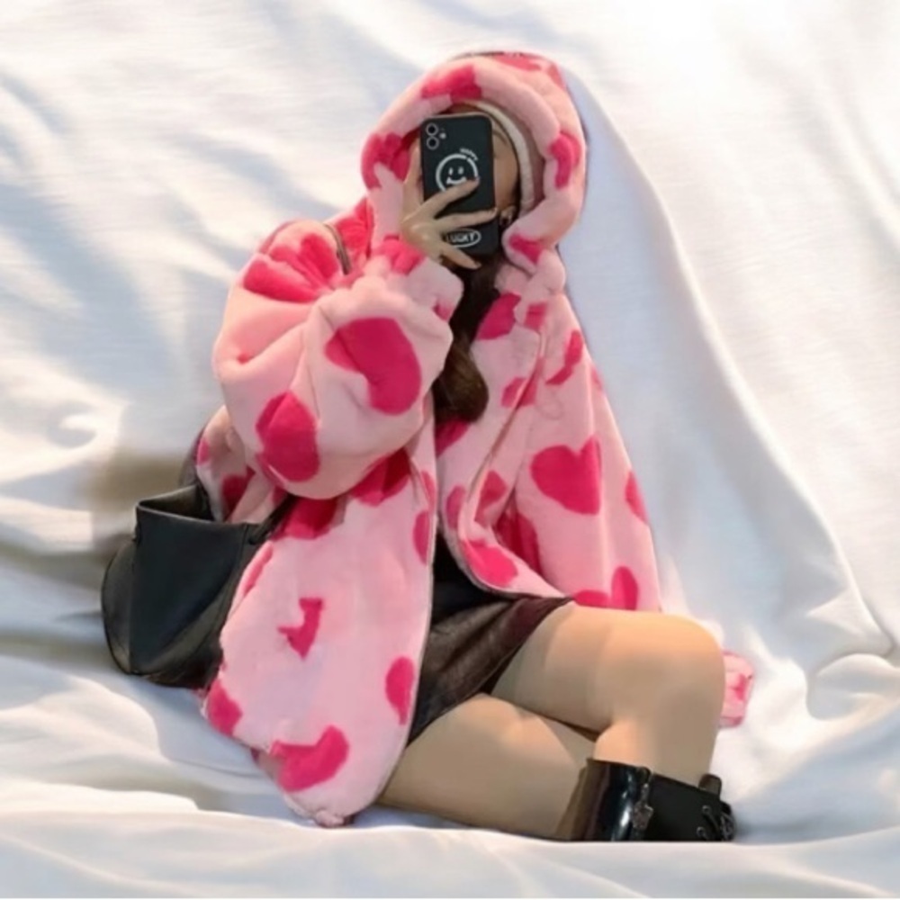 Women’s Plush  Hooded Jacket Size Medium Pink Hearts - Picture 4 of 9